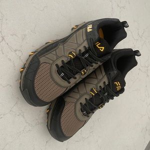 Men’s Fila shoes!